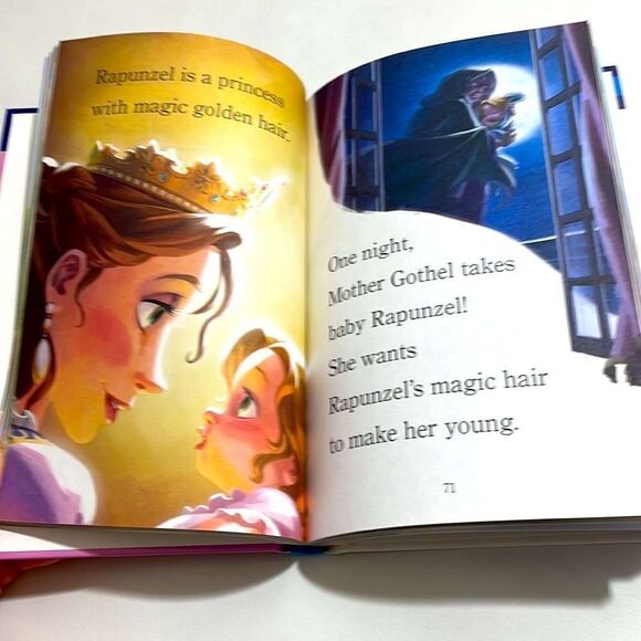 A Treasury of Royal Tales ( step into reading) - Picture 3 of 3